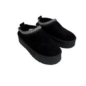 Olivia & Kate Women's Black Platform Clogs Size 6 Casual Shoes